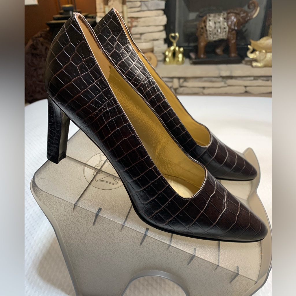 Ysl Brown Embossed Leather Pumps